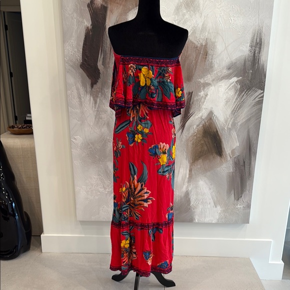 Red Ruffled Off-the-Shoulder Sundress - Picture 5 of 5